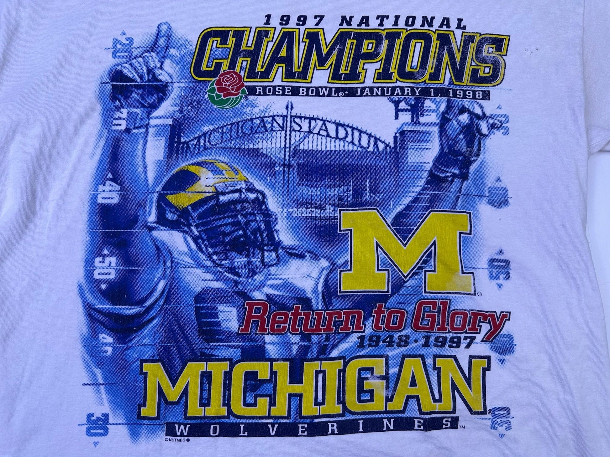 vintage michigan 1997 national champs t-shirt