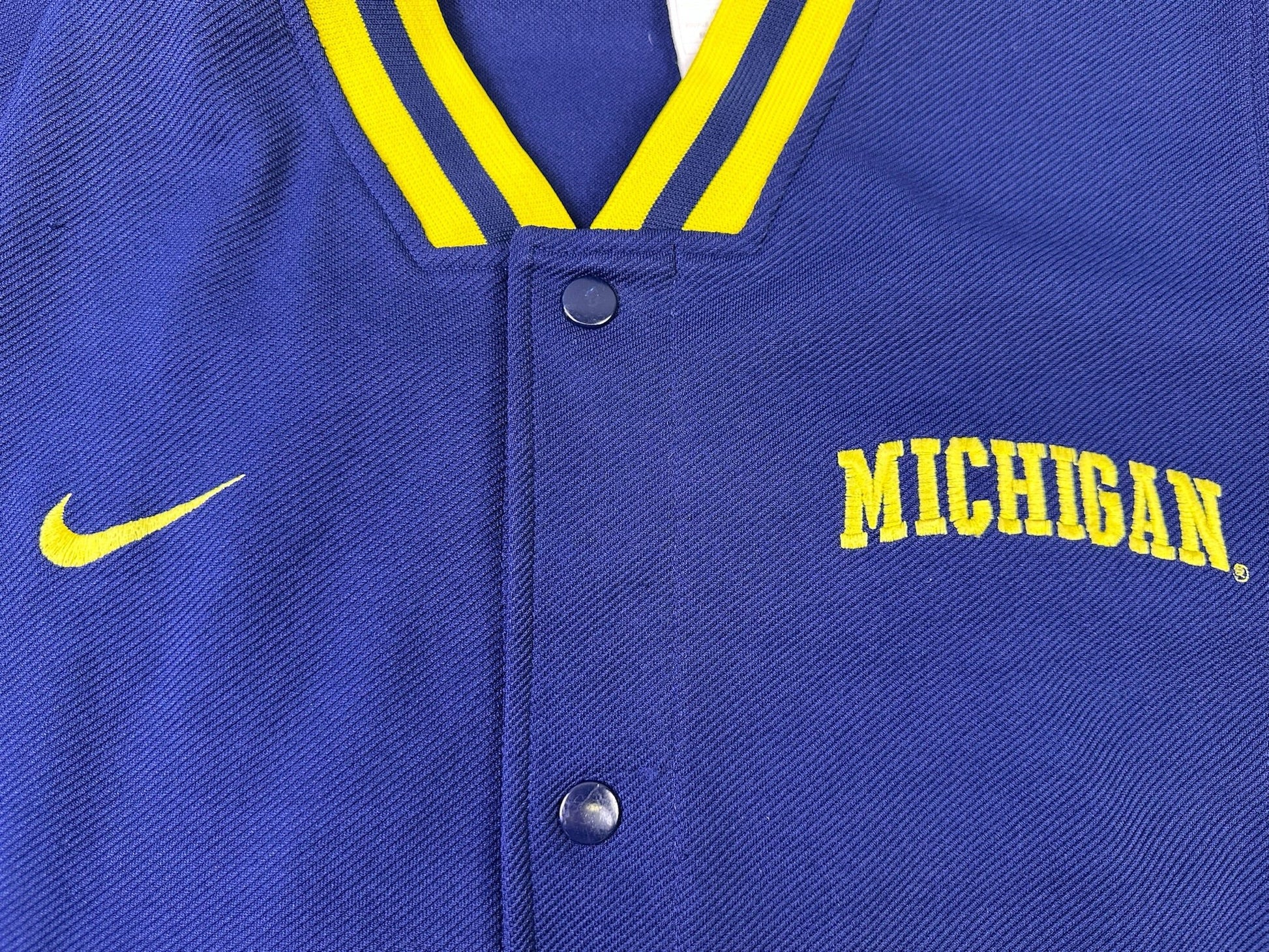 vintage michigan basektball warm up jersey