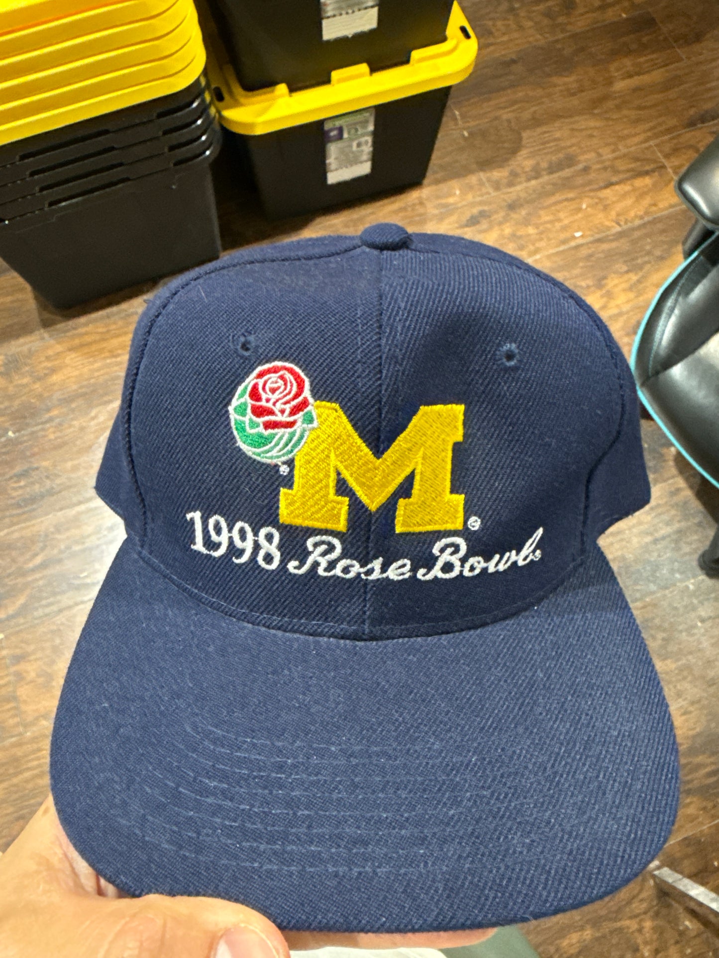 Rose bowl hat