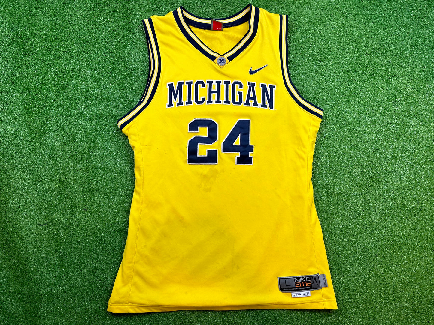 Michigan #24 Basketball Jersey